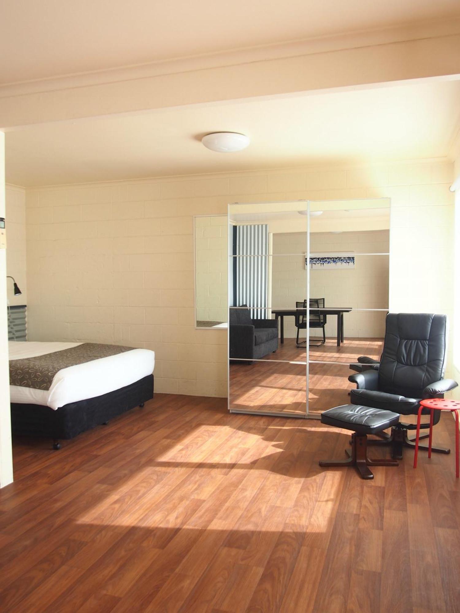 Siesta Central Apartments Sale Phòng bức ảnh
